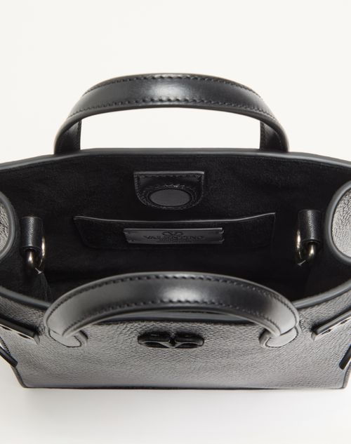 Valentino Garavani - ヴァレンティノ ガラヴァーニ アンティーブ グレインレザー スモール トート - ブラック - メンズ - トート