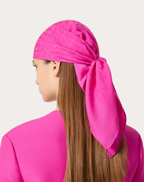 Valentino head outlet scarf