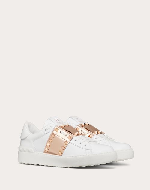 vakuum kom over Human Rockstud Untitled Sneaker In Calfskin Leather With Metallic Stripe for  Woman in White/copper | Valentino US
