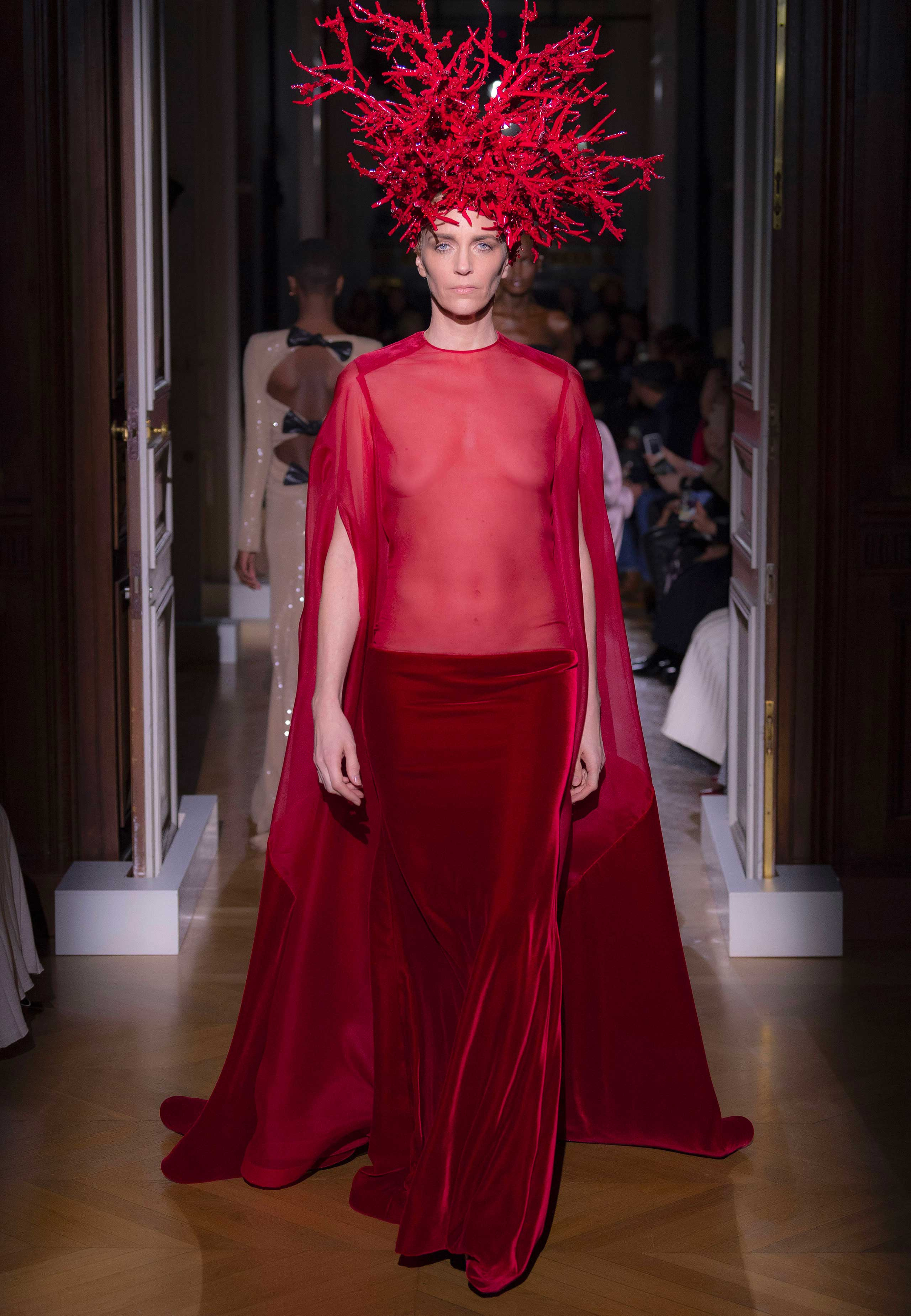 Valentino - Haute Couture Spring/Summer 2020 - Look 40