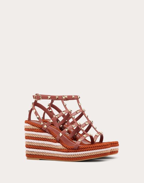 Valentino Garavani - Rockstud Wedge Sandal With Calfskin Straps 95mm - Gingerbread/multicolor - Woman - Espadrilles - Shoes