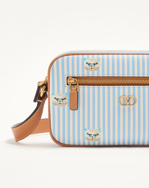 Valentino Garavani - ヴァレンティノ ガラヴァーニ Vロゴ シグネチャー ル シャ デ ラ メゾンプリント グレインカーフスキン ミニバッグ - アジュールブルー/アイボリー - メンズ - ショルダーバッグ