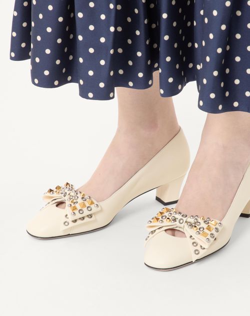 Valentino Garavani - Bowow Pump In Kidskin With Studs 45mm - Ivory - Woman - Pumps