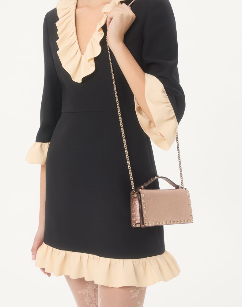 Valentino Garavani Rockstud Laminated Grainy Calfskin Wallet With Chain Woman Rose Cannelle Uni