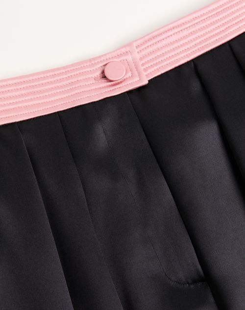  - Black/geranium
