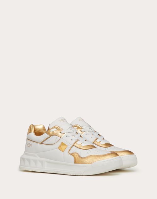 Valentino Garavani - One Stud Low-top Nappa Sneaker With Metallic Details - White/antique Brass - Woman - Low-top Sneakers