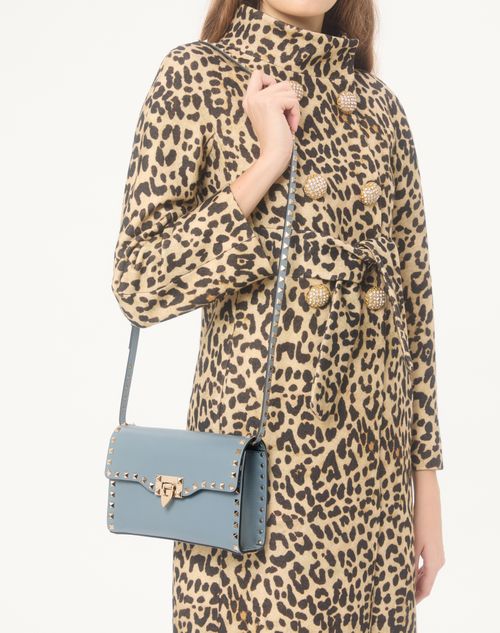 Valentino Garavani - Small Rockstud Grainy Calfskin Crossbody Bag - Stone - Woman - Shoulder Bags