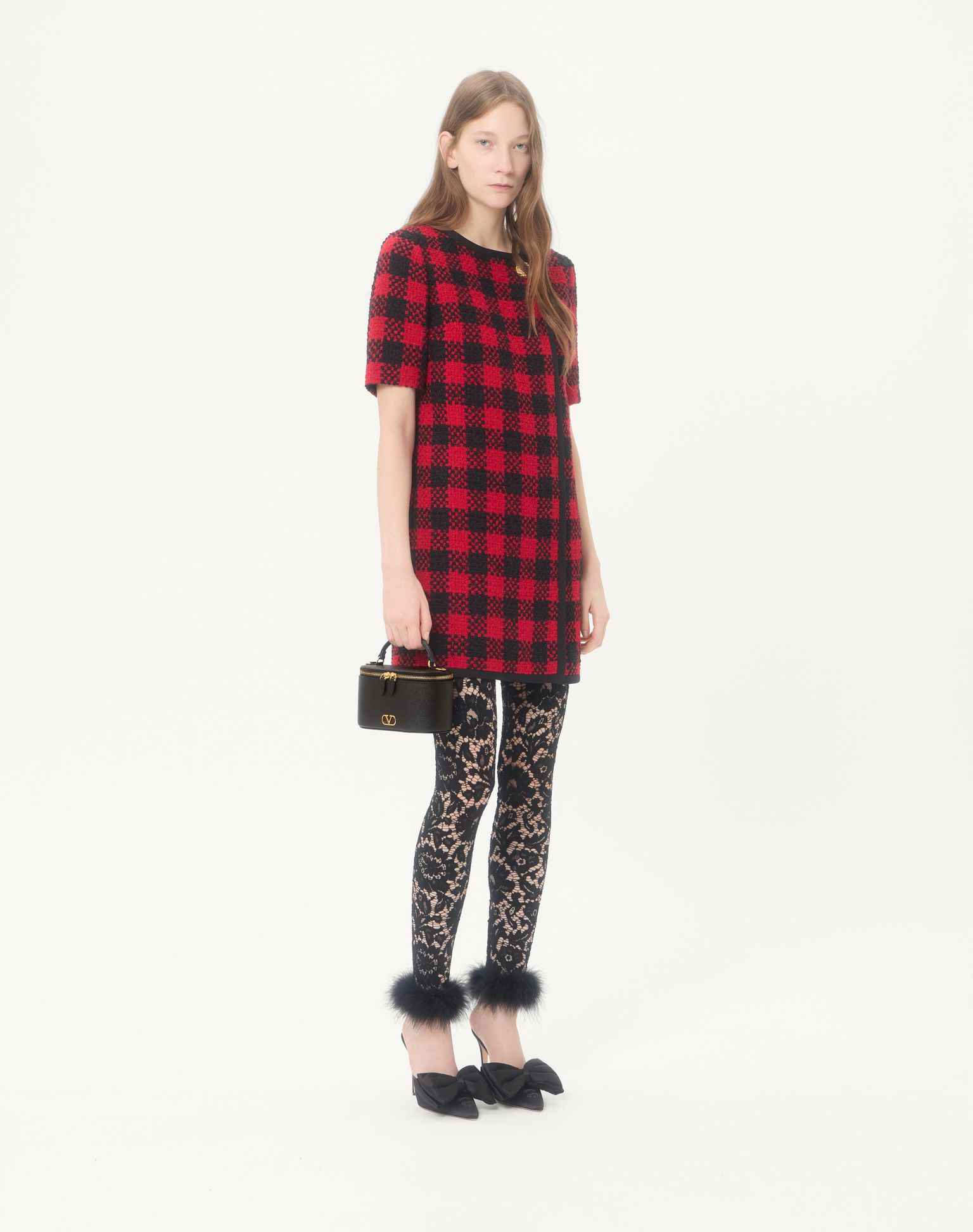 발렌티노 브이로고 시그니처 그레이니 카프스킨 미니 바니티 백 8W2P0AX8SNP_0NO