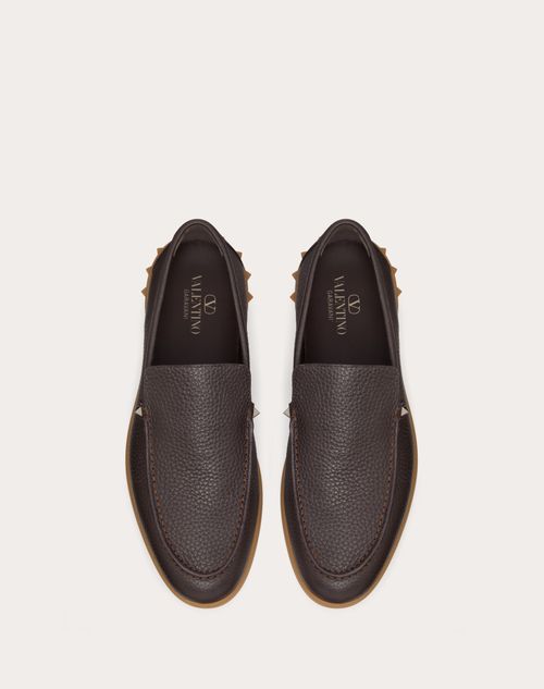 Valentino Garavani - Leisure Flows Slip-on In Grainy Calfskin - Ebony - Man - Loafers And Driver
