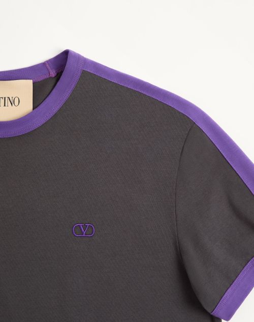 Valentino - Valentino Cotton T-shirt With Crew Neck, Contrasting Side Bands And Vlogo Embroidery - Anthracite/purple - Man - T-shirts And Sweatshirts