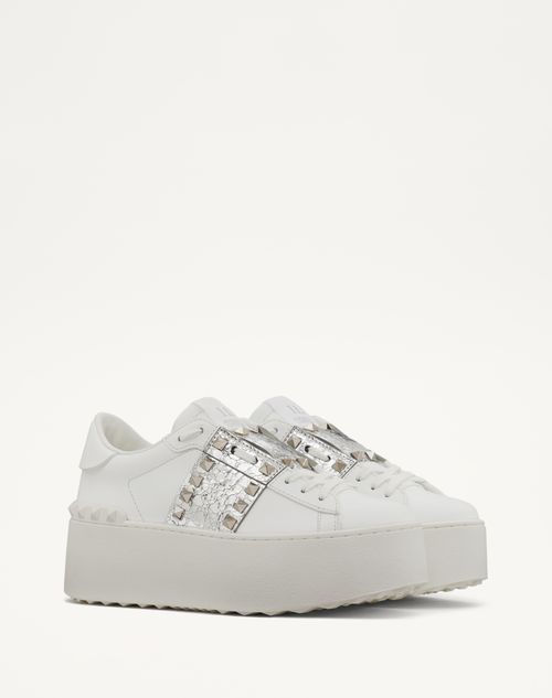 Valentino Garavani - Baskets Rockstud Untitled Flatform En Cuir De Veau Avec Bande Métallisée À Effet Craquelé - Blanc/silver - Femme - Baskets