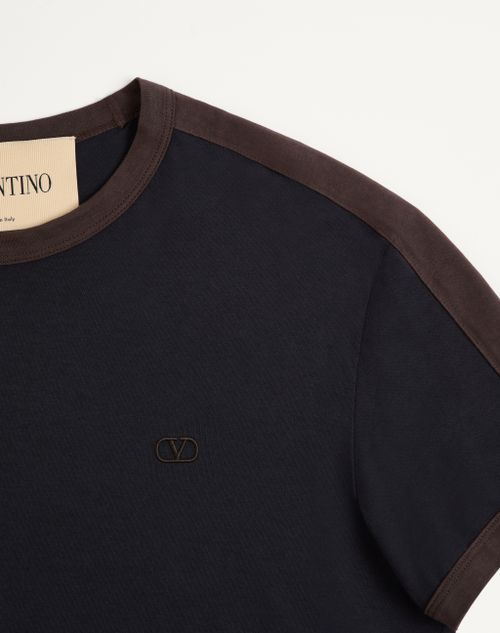 Valentino - Valentino Cotton T-shirt With Crew Neck, Contrasting Side Bands And Vlogo Embroidery - Navy/brown - Man - T-shirts And Sweatshirts