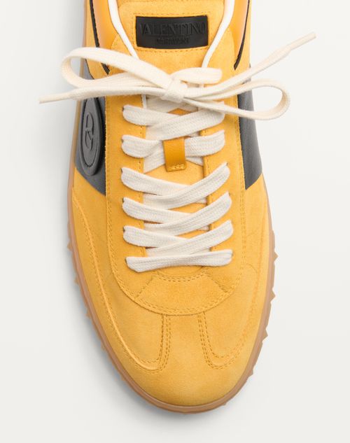 Valentino Garavani - Upvillage Low Top Trainer In Split Leather And Calfskin Nappa Leather - Marigold/black - Man - Sneakers