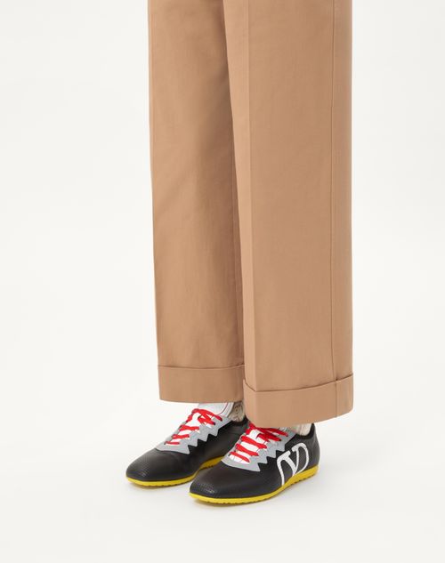 Valentino Garavani - Chromathon Sneaker In Perforated Nappa - Black/grey/optic White - Man - Sneakers
