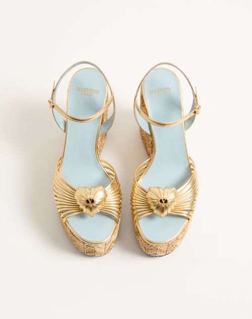 Valentino Garavani - Coeur Royal Wedge Sandal In Laminated Nappa 110mm - Natural - Woman - Espadrilles And Wedges