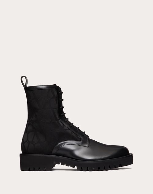 Valentino Garavani - Toile Iconographe Combat Boot In Toile Iconographe Technical Fabric And Calfskin - Black - Man - Boots