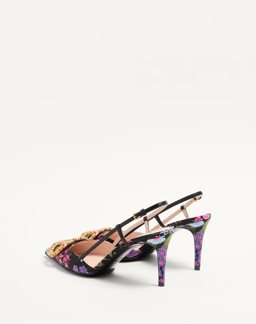  - Multicolor