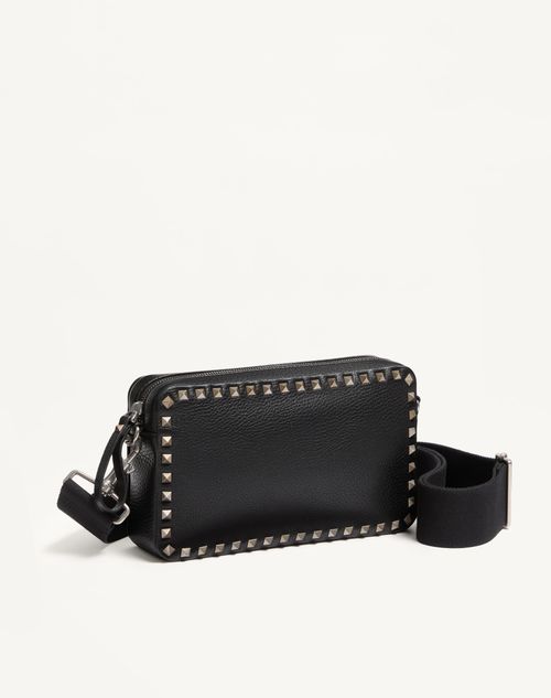 Valentino Garavani - Valentino Garavani Rockstud Shoulder Bag In Grainy Calfskin - Black - Man - Shoulder Bags