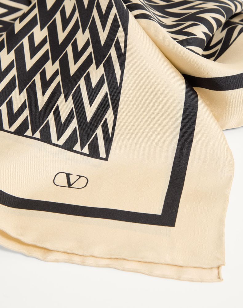 Valentino Garavani Toute La V Silk Scarf Woman Cream/Black Uni