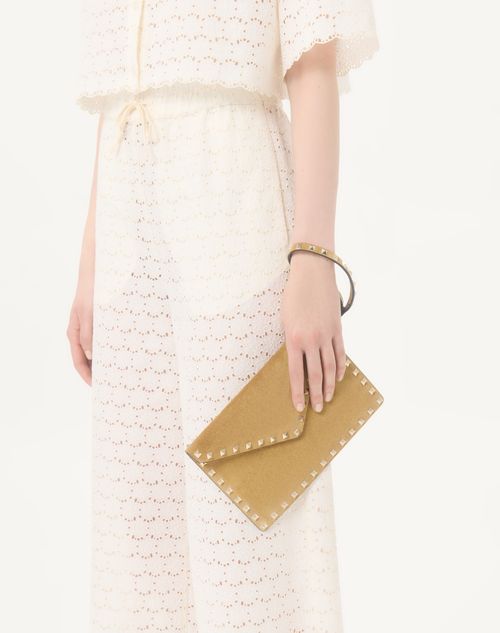 Valentino Garavani - Rockstud Clutch Aus Wildleder
 - Havana Beige - Frau - Pochetten