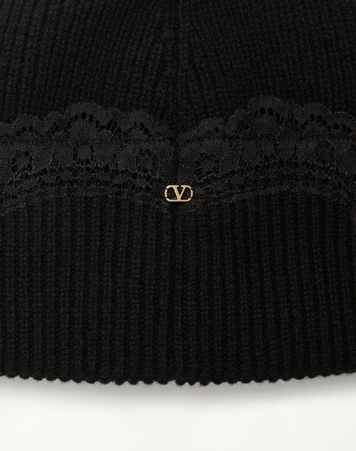 Valentino Garavani - Vlogo Signature Cashmere And Lace Beanie - Black - Woman - Hats And Gloves