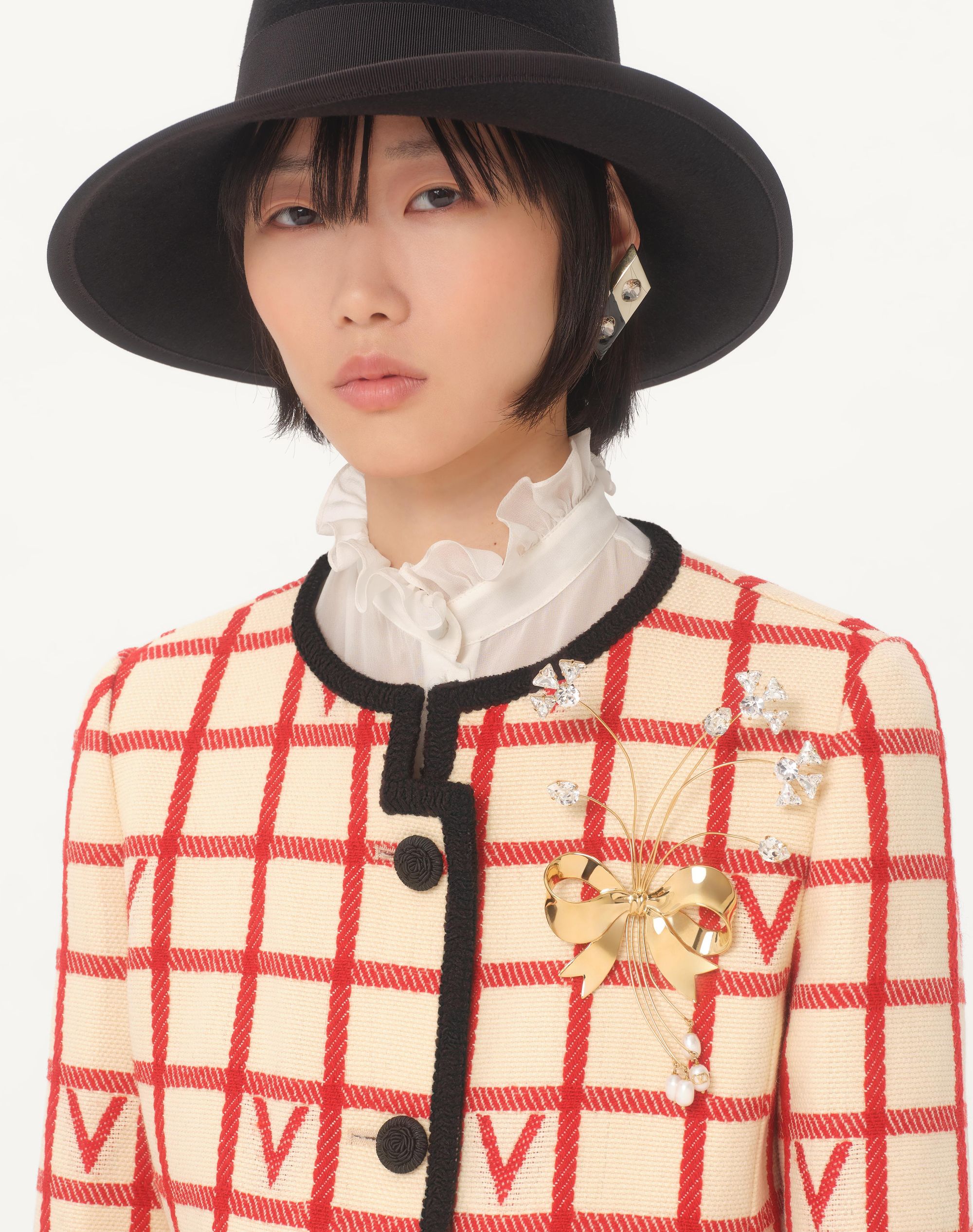 国内即発【Valentino】パピエフローラル クリスタル ブローチ パピエフローラル メタル X 天然パール X スワロフスキー