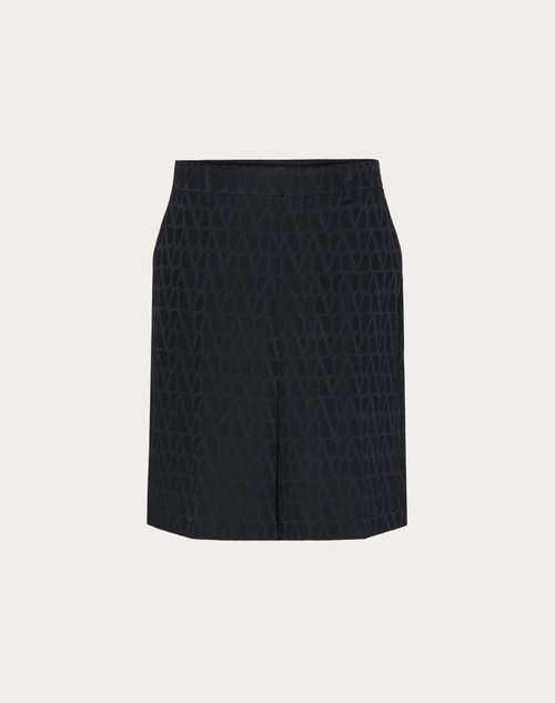black vltn shorts