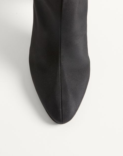 Valentino Garavani - Hotty Shantung Fabric Boot With Feathers 100mm - Black - Woman - Boots And Ankle Boots