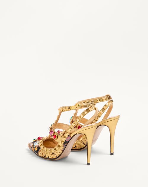 Valentino Garavani - Rockstud Pumps With Straps In Jacquard Apres L'hiver Fabric With Crystals 100mm - Gold - Woman - Pumps