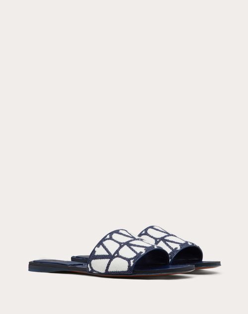 Valentino Garavani - Toile Iconographe Slide Sandal In Embroidered Cotton - Blue/white - Woman - All About Logo