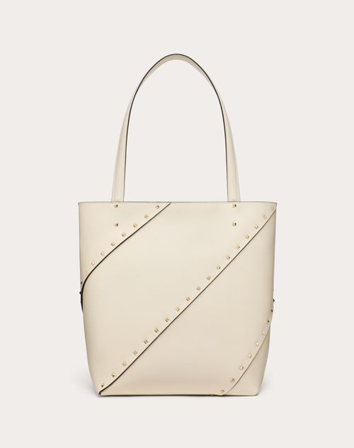 Valentino Garavani - Valentino Garavani Valentino Garavani Rockstud Wispy Shopping Bag In Calfskin - Ivory - Woman - Totes