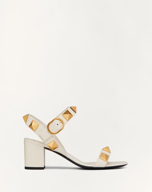 Valentino Garavani - Sandalias Roman Stud De Piel De Becerro Con Tacón De 60 mm - Marfil Pálido - Mujer - Roman Stud Sandals - Shoes