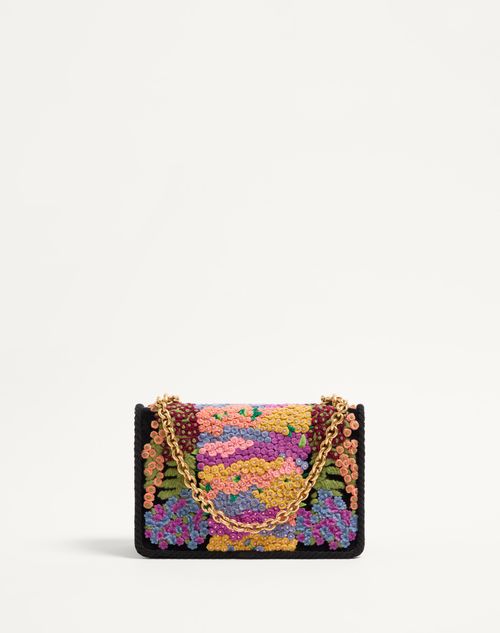 - Multicolor