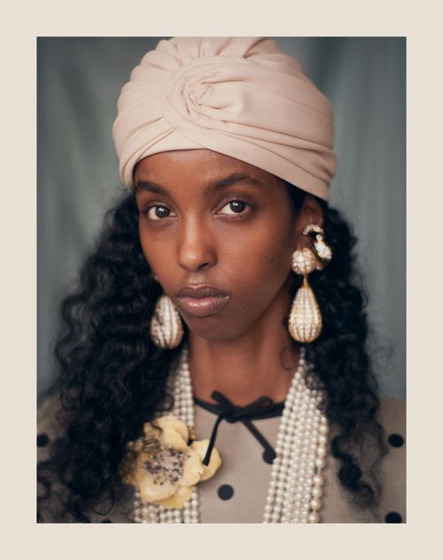 ハット VALENTINO GARAVANI wool rigid turban Beige Rigid Wool Turban for Woman in Latte/gold | Valentino PT