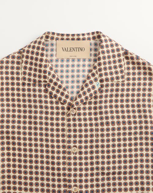 Valentino - Camicia A Maniche Lunghe Valentino In Seta Con Stampa Chamber All Over - Burro/multicolor - Uomo - Camicie