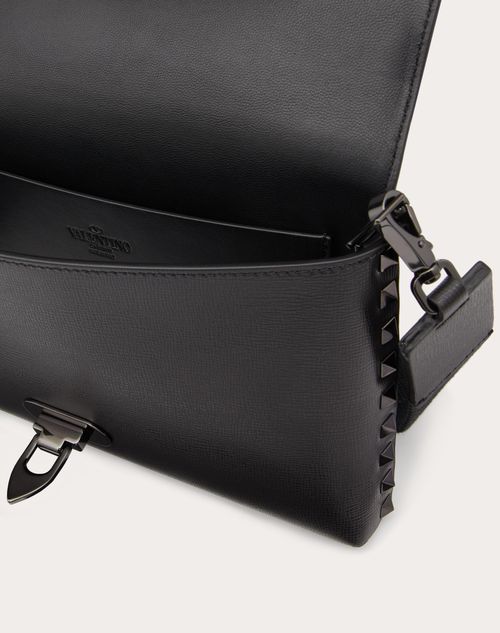 Black valentino best sale crossbody bag