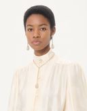 仲里依紗着用 VALENTINO ポエティック デ グット メタル x スワロフスキー®クリスタル ネックレス