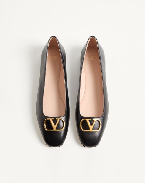 Valentino Garavani - Vlogo Signature Ballerina In Nappa - Black - Woman - Ballerinas