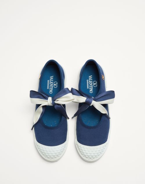  - Indigo/ivory
