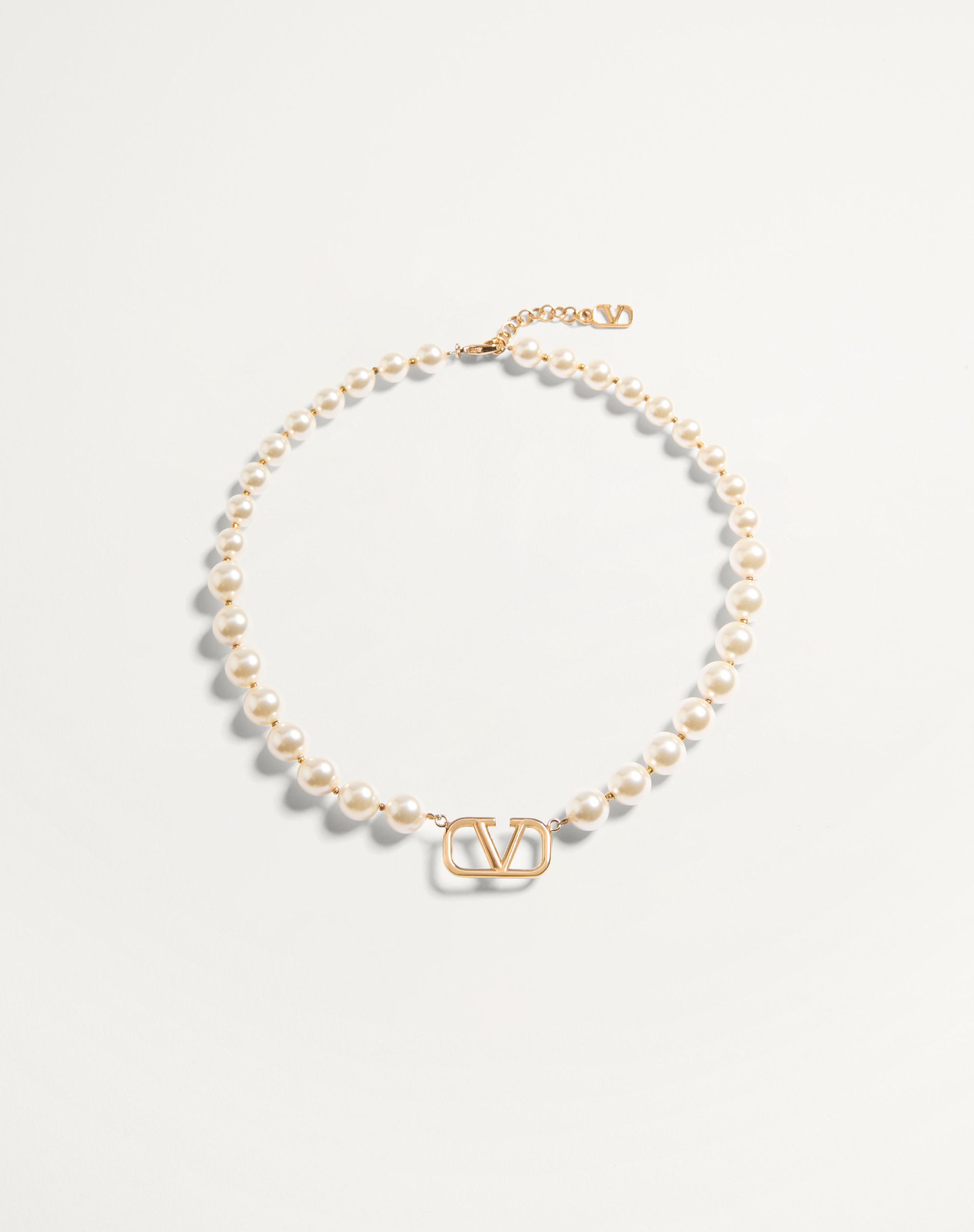 VALENTINO未使用品Vロゴシグネチャー パールアンクレット値下げ5日〜7日 VALENTINO未使用品Vロゴシグネチャー パールアンクレット値下げ5