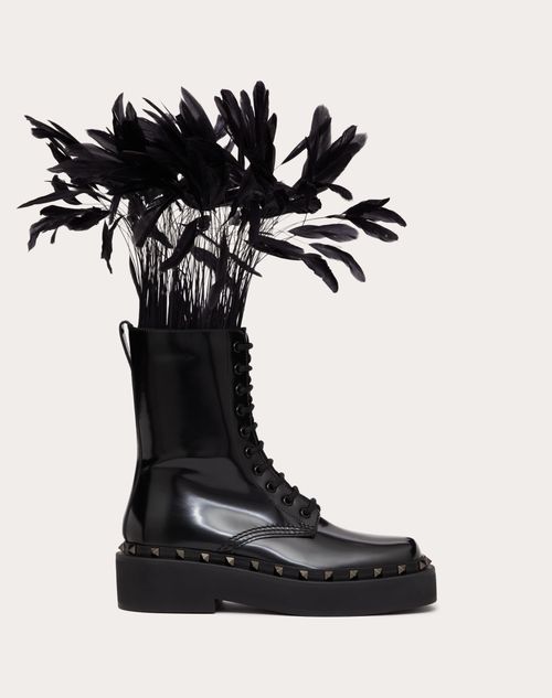 Valentino Garavani - Rockstud M-way Combat Boot In Calfskin With Feathers 50mm - Black - Woman - Boots