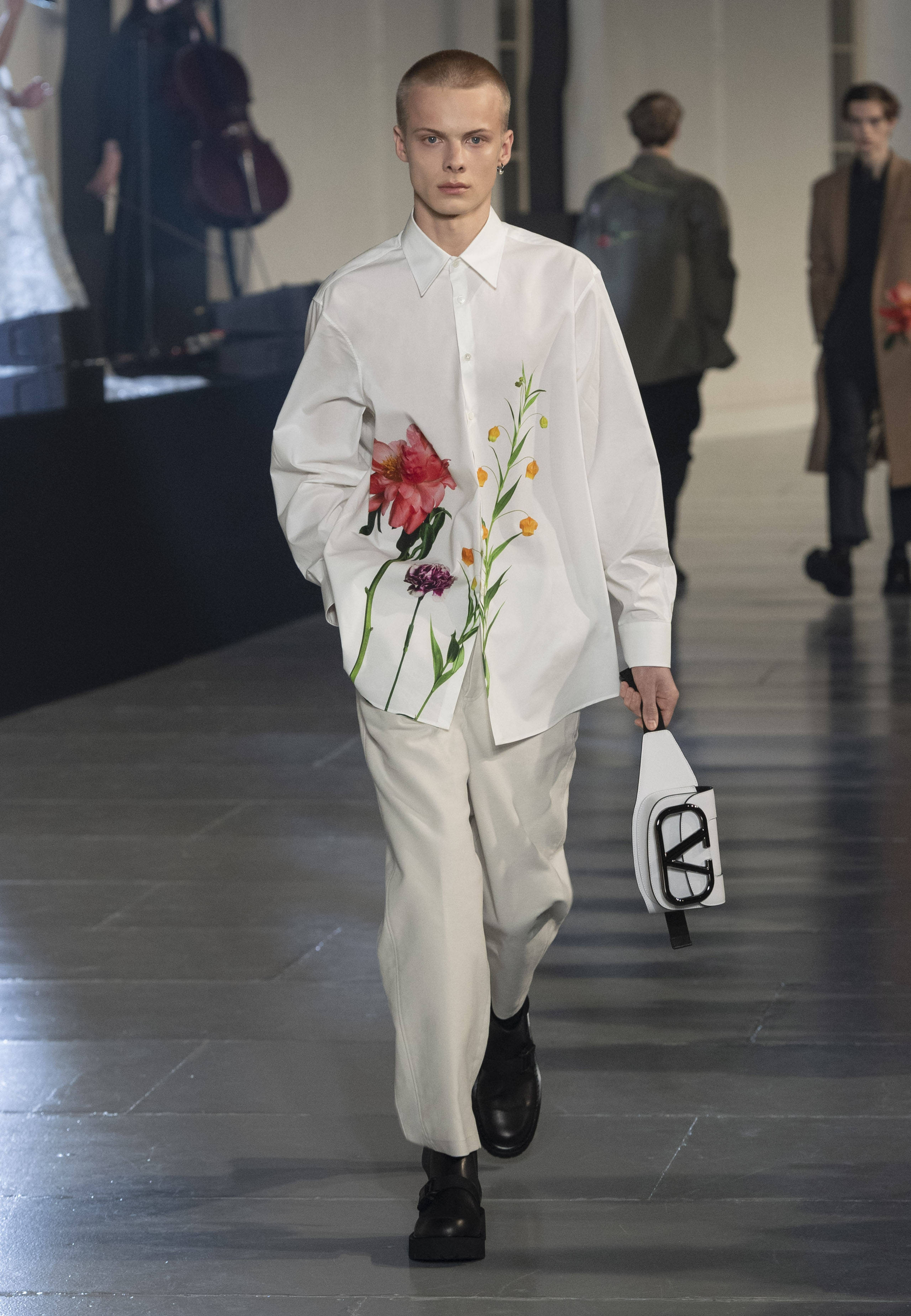 Valentino - Fall/Winter 2020-21 Men's Collection - Look 16