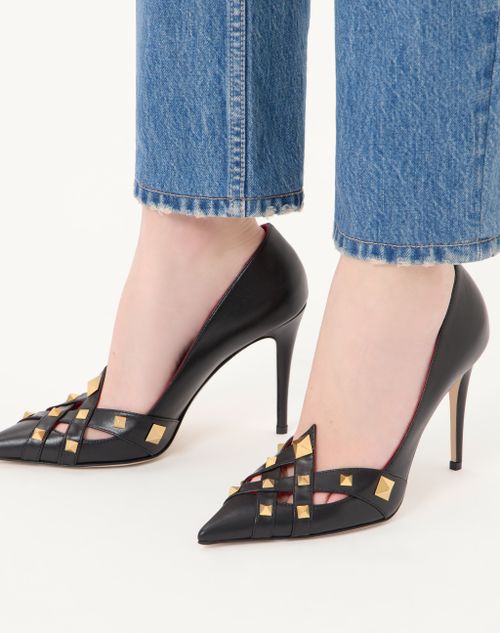 Valentino Garavani - Studdy Kidskin Pumps 100mm - Black - Woman - Pumps