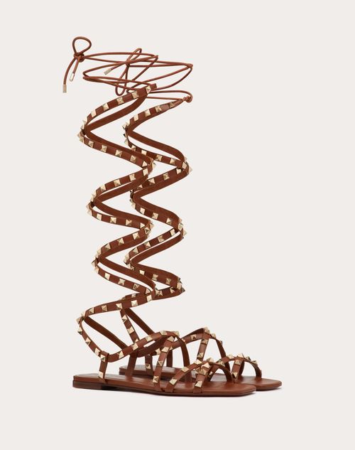 Valentino Garavani - Rockstud Gladiator Sandal In Calfskin With Straps - Tan Brown - Woman - Sandals