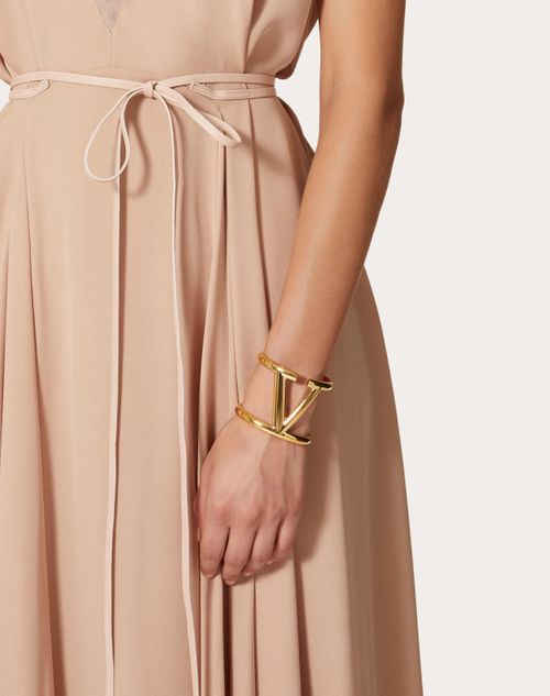 Vロゴ シグネチャー メタル ブレスレット for ウィメンズ インチ