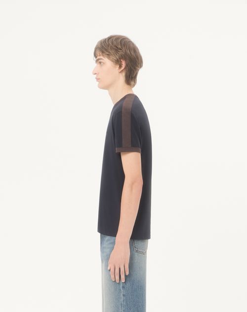 Valentino - Valentino Cotton T-shirt With Crew Neck, Contrasting Side Bands And Vlogo Embroidery - Navy/brown - Man - T-shirts And Sweatshirts