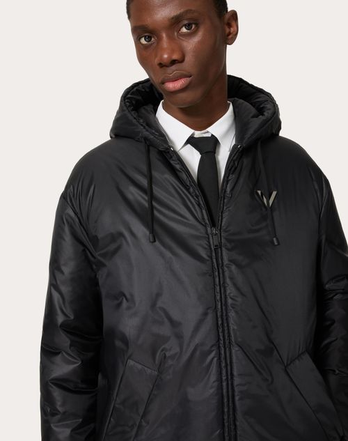 VESTE EN NYLON AVEC ELEMENT V