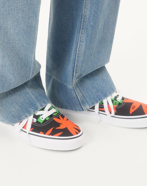 Valentino Garavani - Valentino Garavani And Vans Low-top Fabric Trainer With Vlogo Checkerboard Print And Tropical Leaves Print - Black/red/green - Woman - Sneakers