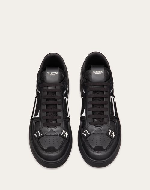 Low-top Calfskin Vl7n Sneaker With Bands for Man in Black 