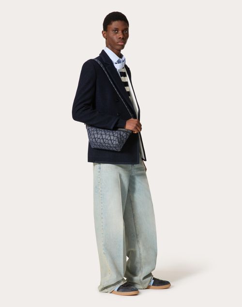 Valentino Garavani - Denim-effect Toile Iconographe Jacquard Fabric Crossbody Bag - Denim/black - Man - Shelf - M Bags - Toile Iconographe Denim